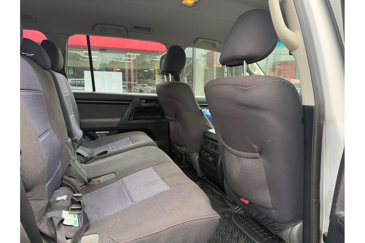 2011 Toyota Landcruiser GXL VDJ200R