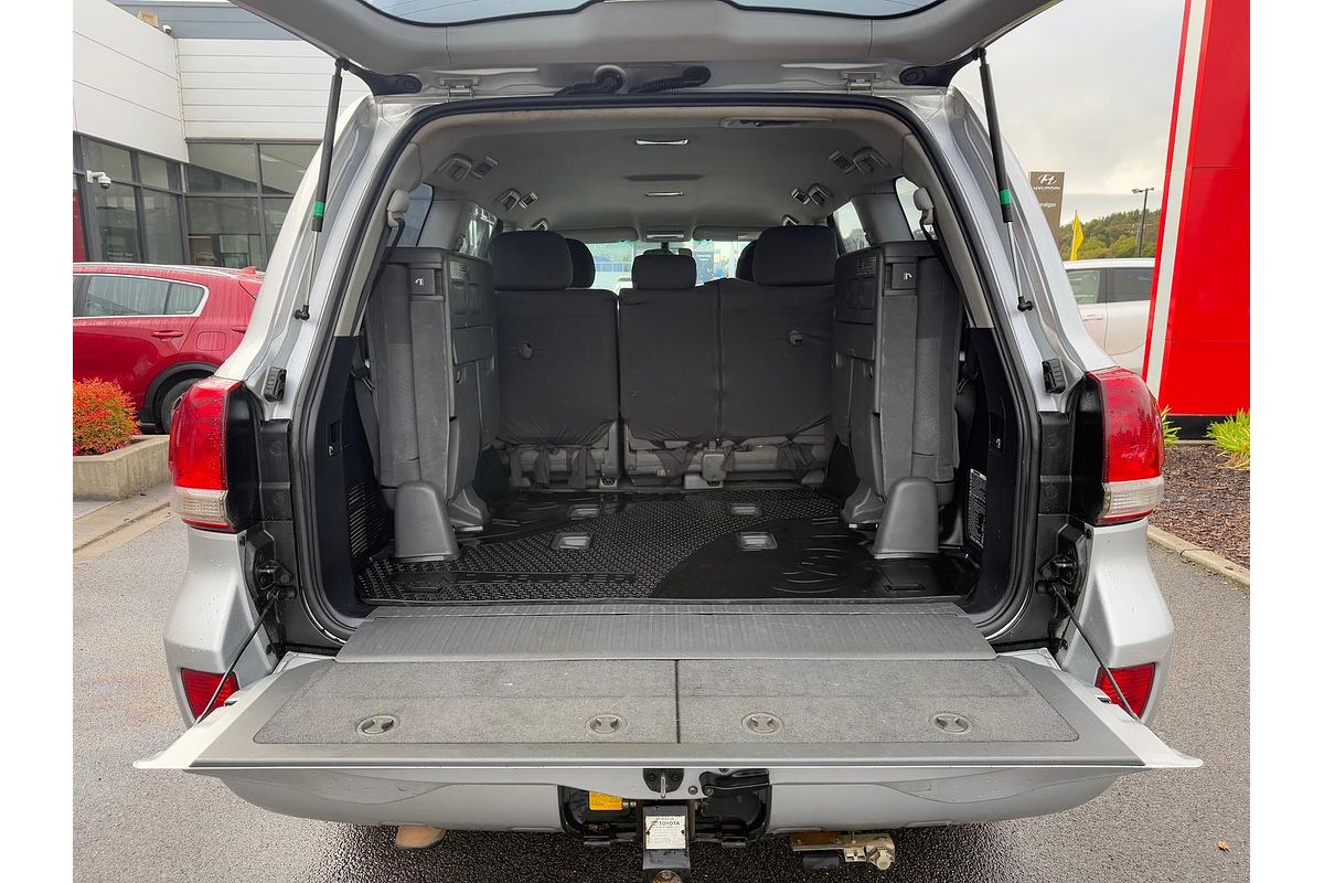 2011 Toyota Landcruiser GXL VDJ200R