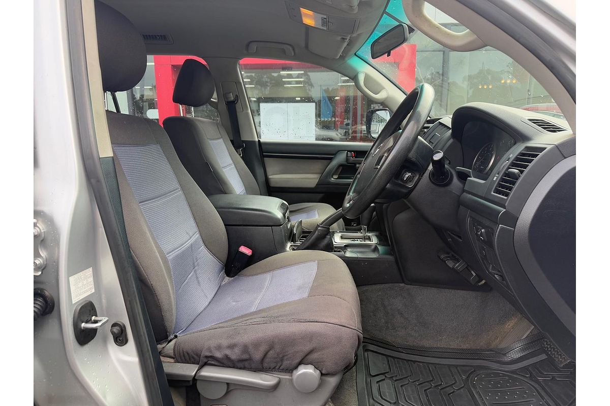 2011 Toyota Landcruiser GXL VDJ200R