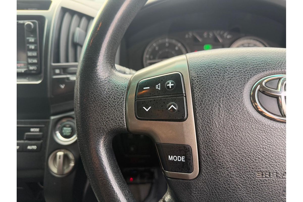 2011 Toyota Landcruiser GXL VDJ200R