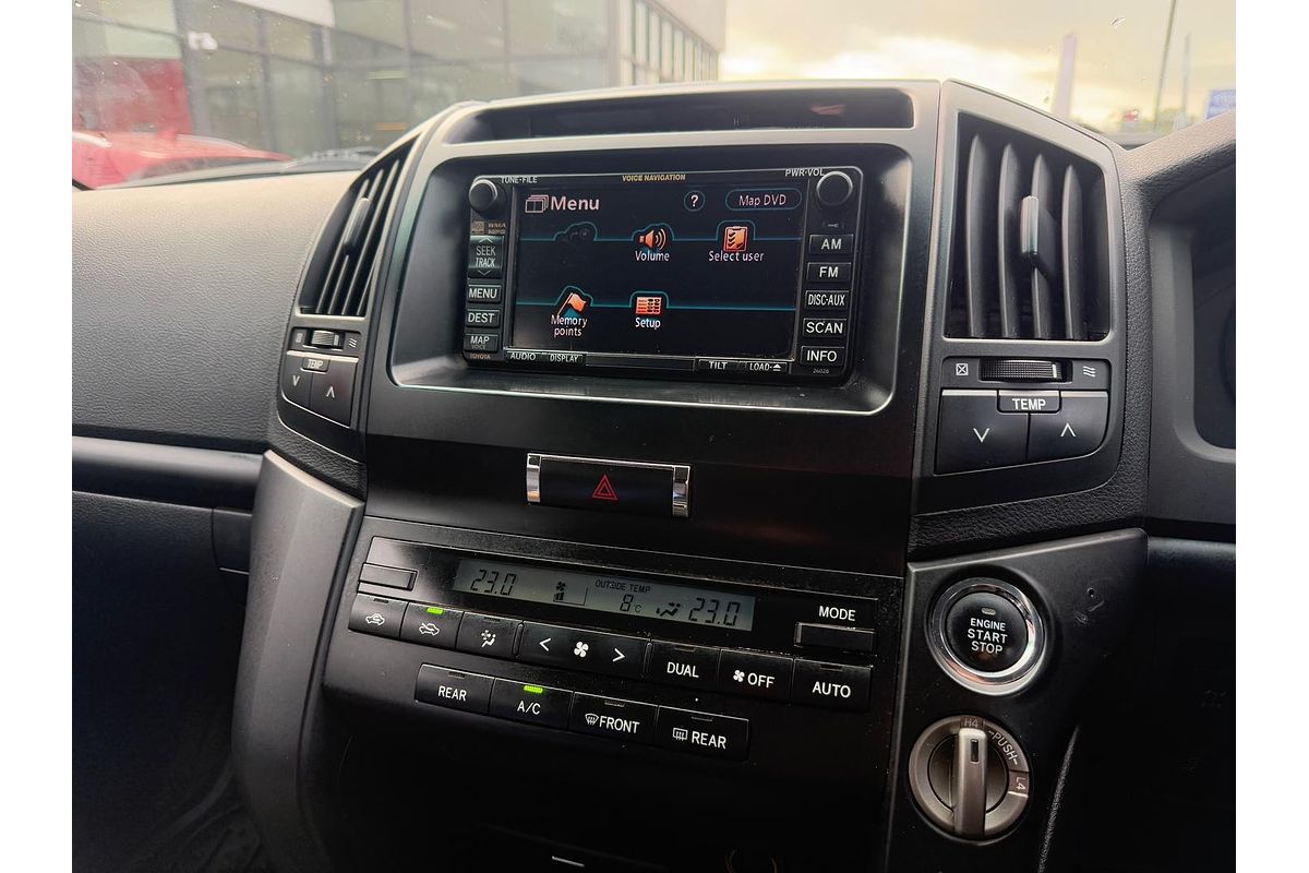 2011 Toyota Landcruiser GXL VDJ200R