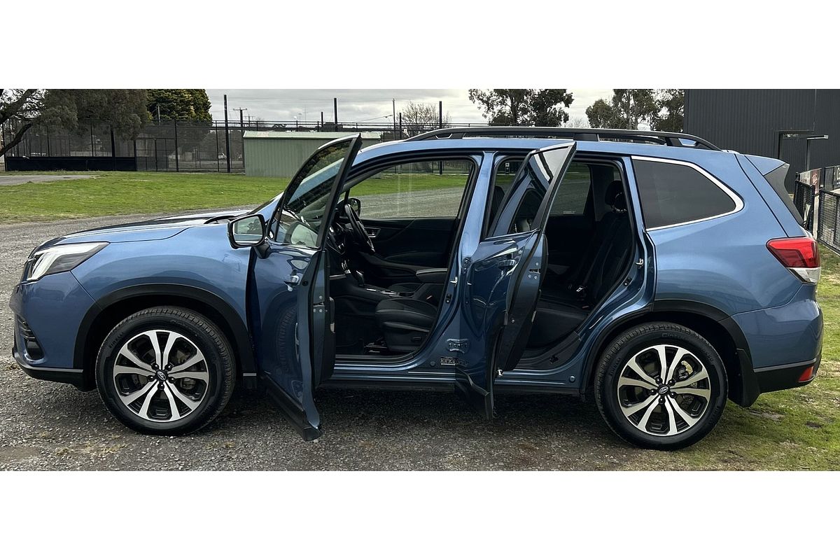 2021 Subaru Forester 2.5i Premium S5