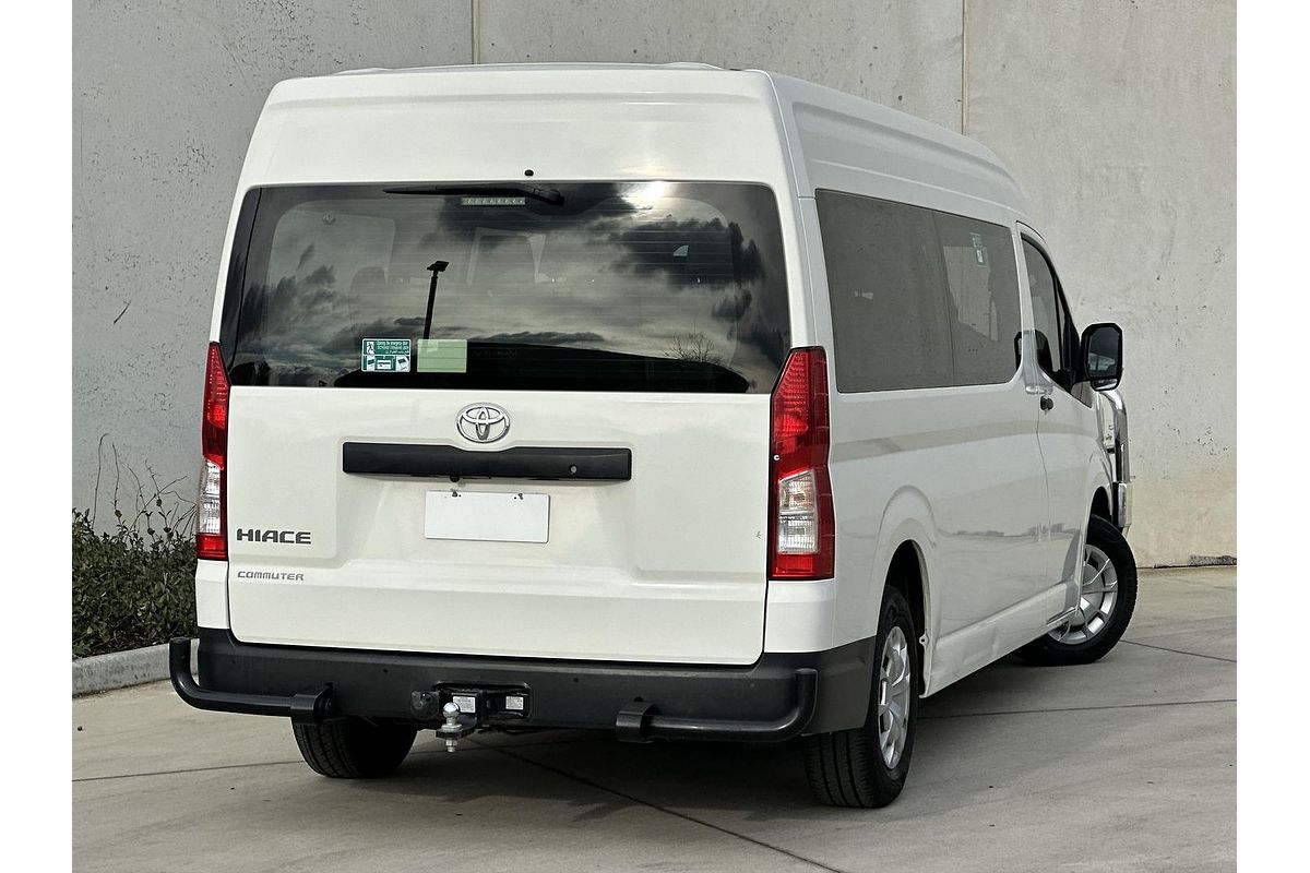2022 Toyota Hiace Commuter GDH322R