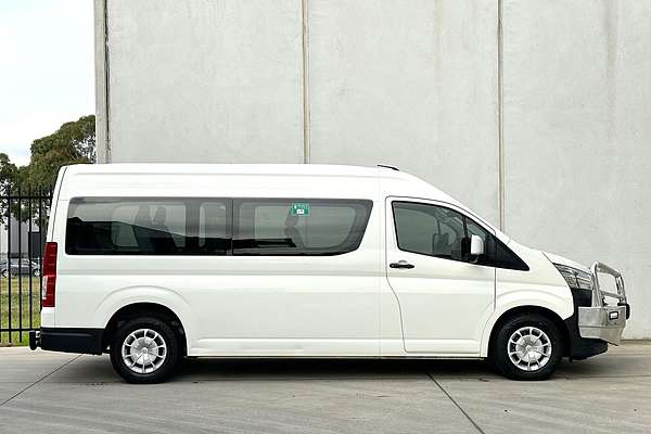 2022 Toyota Hiace Commuter GDH322R