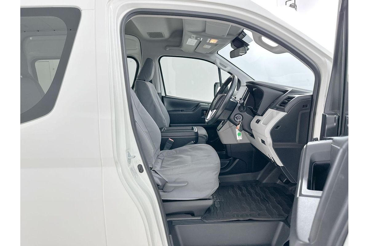 2022 Toyota Hiace Commuter GDH322R