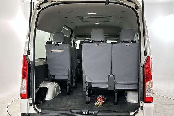 2022 Toyota Hiace Commuter GDH322R