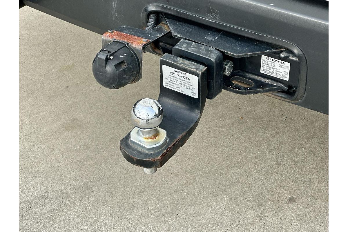 2022 Toyota Hiace Commuter GDH322R