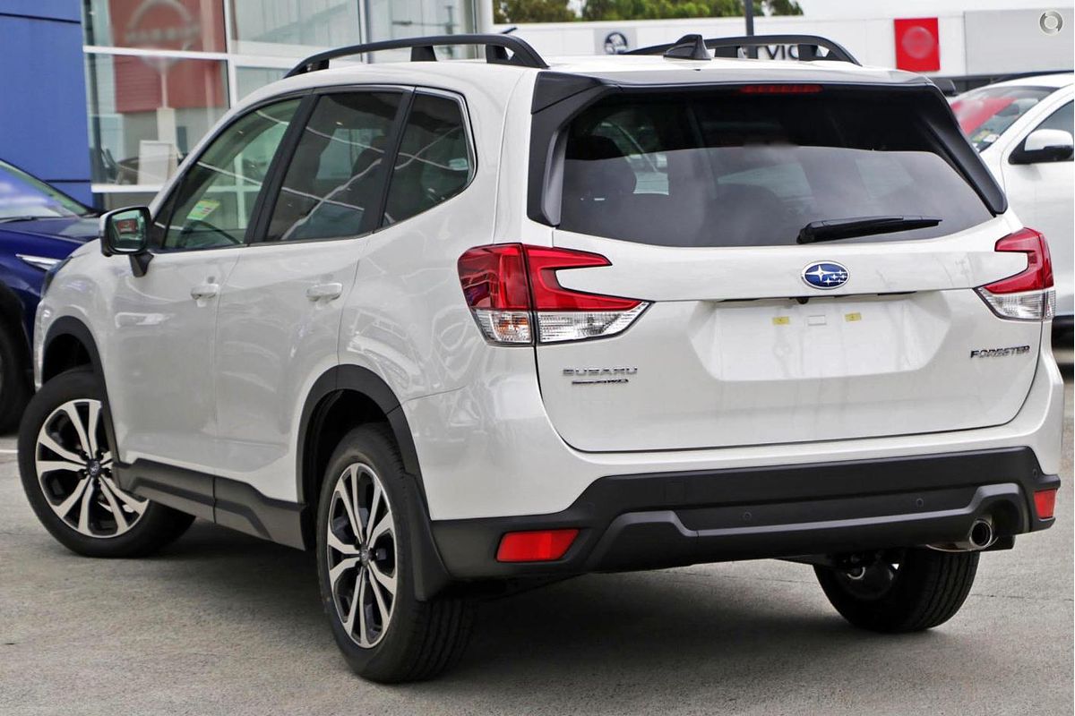 2025 Subaru Forester 2.5i Premium S5