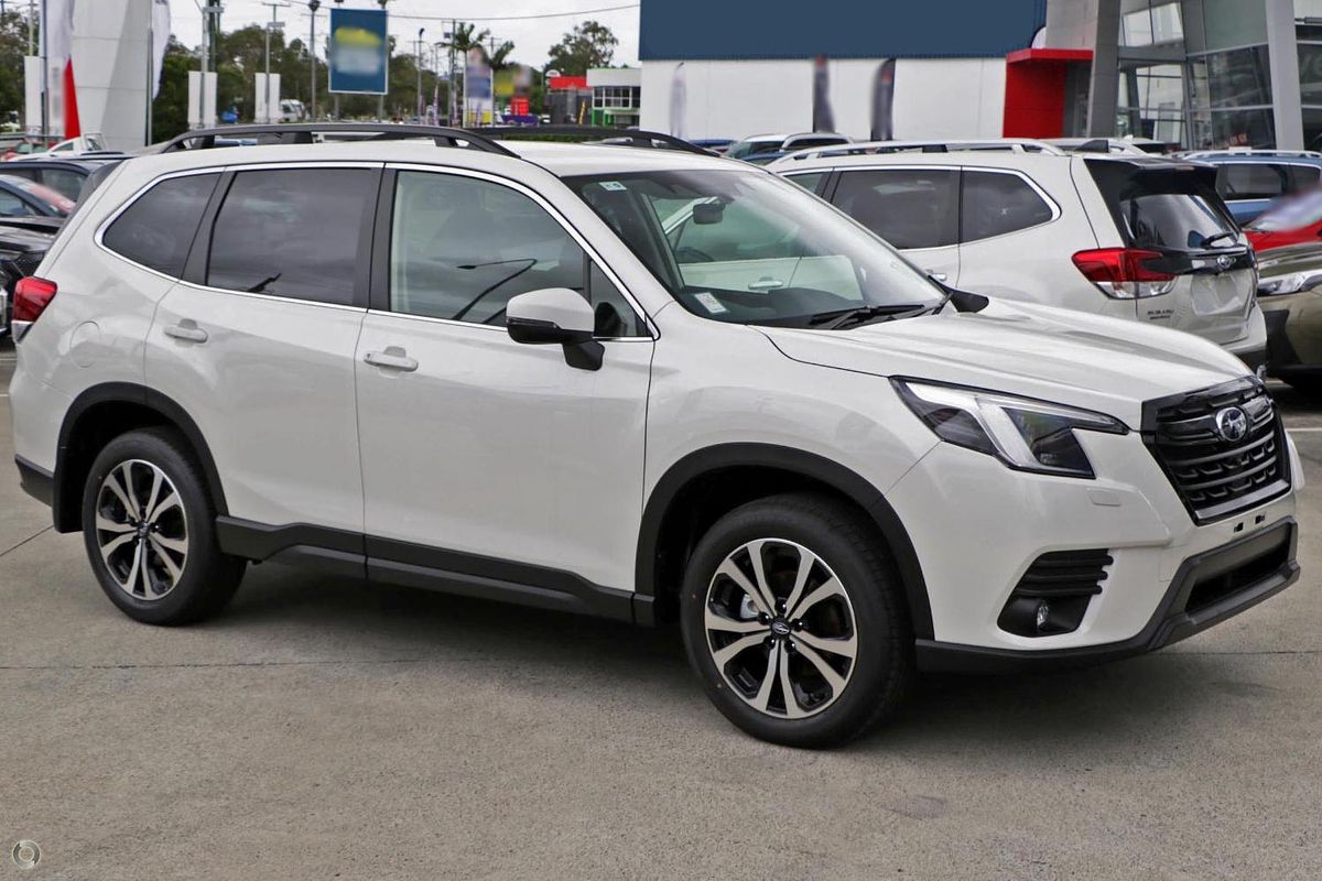 2025 Subaru Forester 2.5i Premium S5