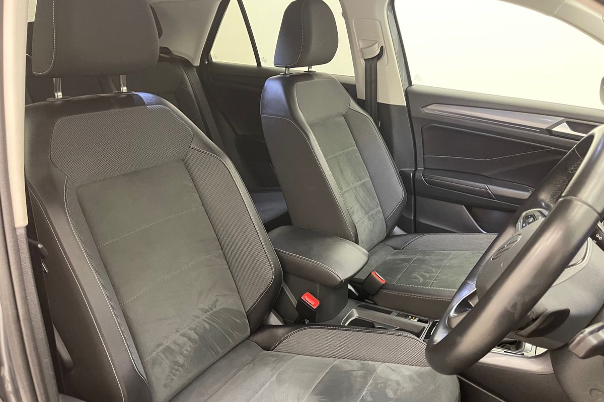 2022 Volkswagen T-Roc 110TSI Style D11