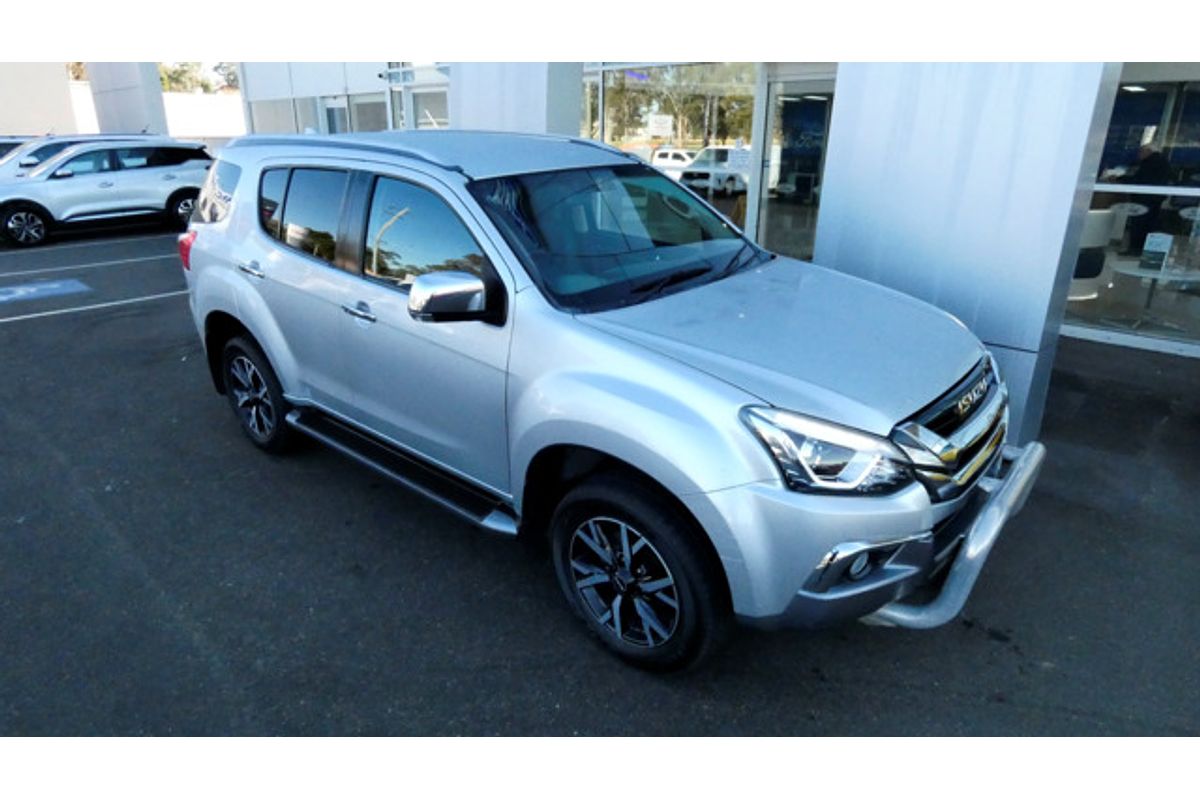 2019 Isuzu MU-X LS-T