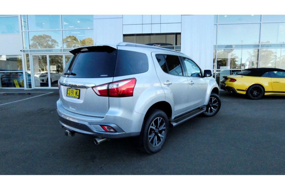 2019 Isuzu MU-X LS-T