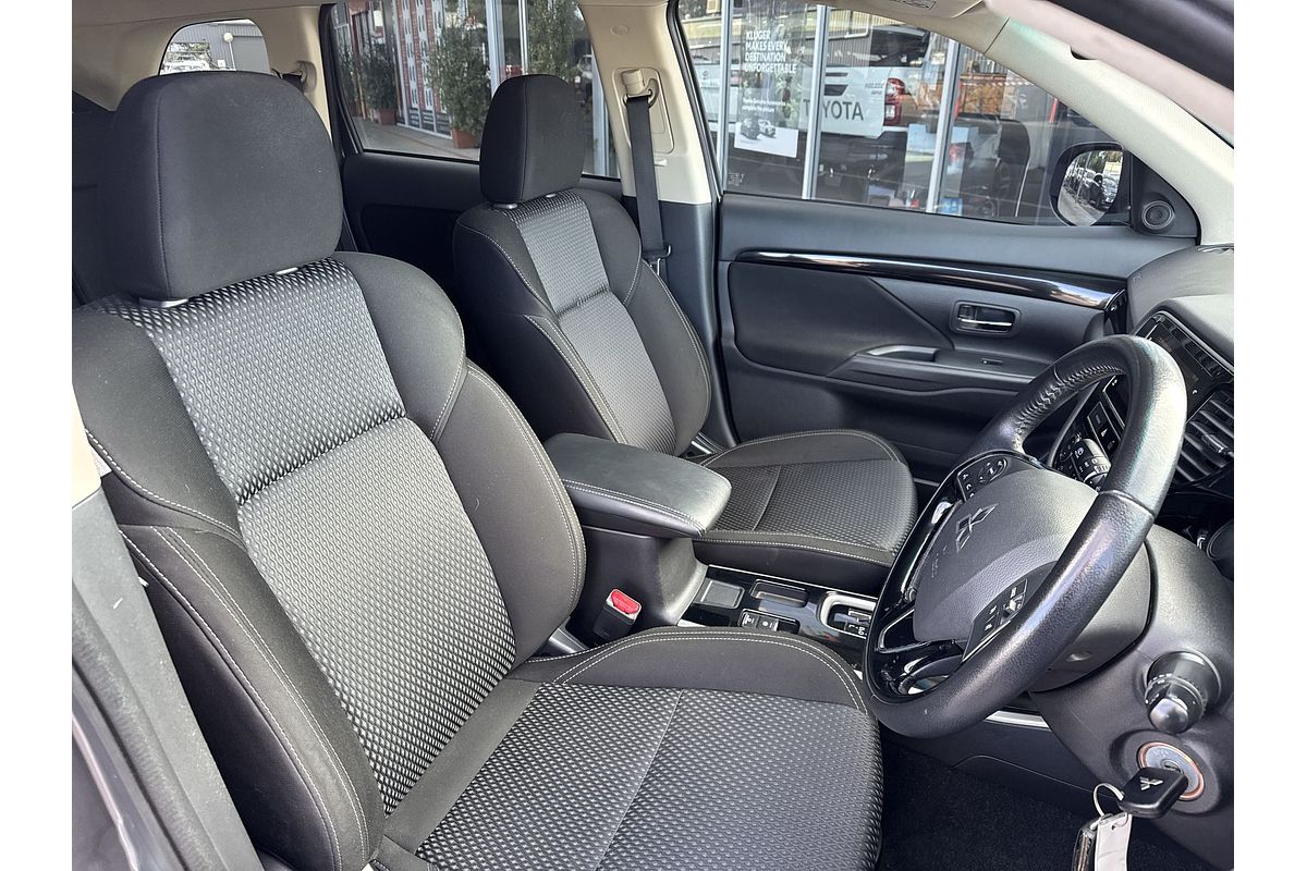 2018 Mitsubishi Outlander ES ZL
