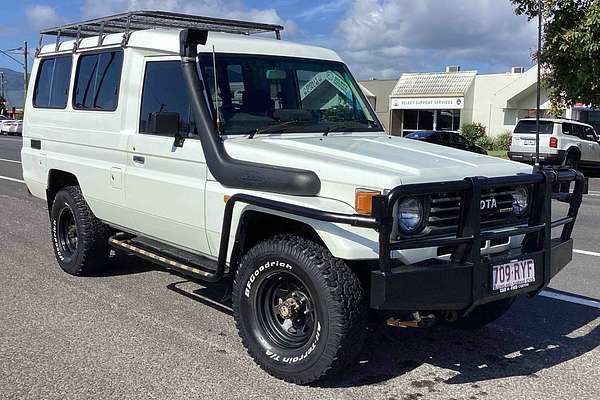 1992 Toyota Landcruiser HZJ75RV