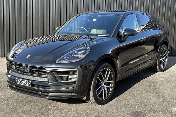 2022 Porsche Macan S 95B