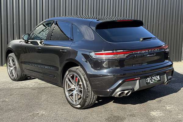 2022 Porsche Macan S 95B