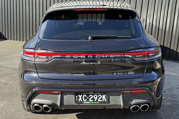 2022 Porsche Macan S 95B