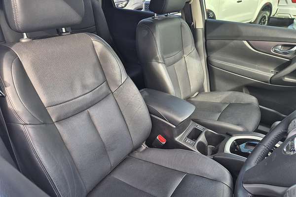 2017 Nissan X-TRAIL ST-L T32