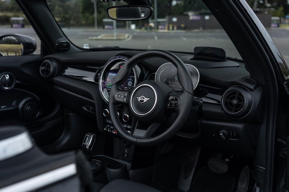 2023 MINI Convertible Cooper S Classic F57 LCI-2