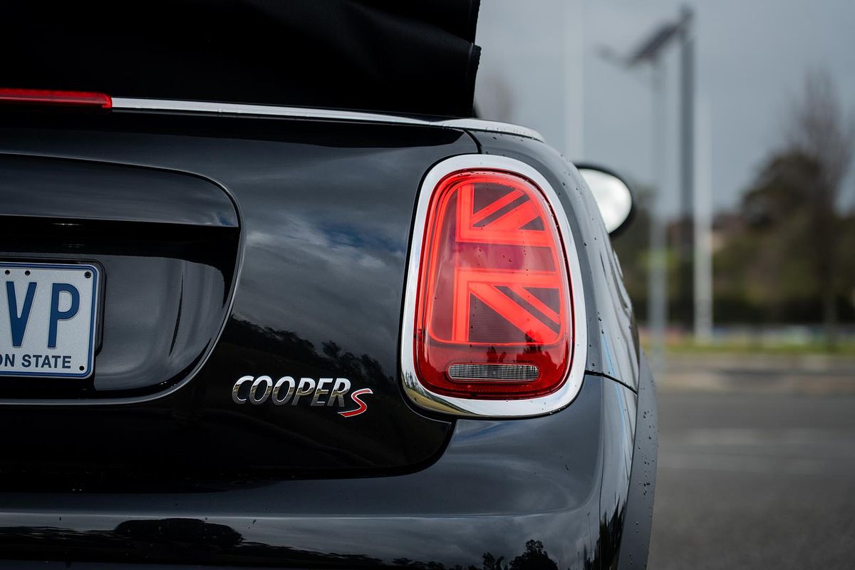 2023 MINI Convertible Cooper S Classic F57 LCI-2