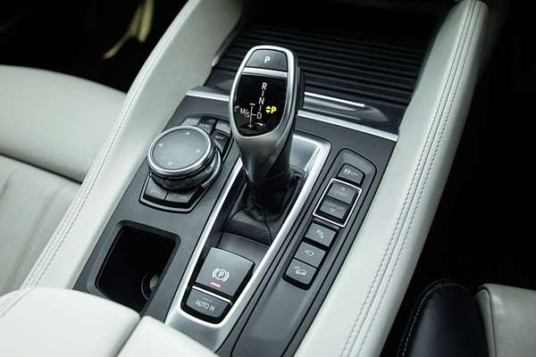 2015 BMW X6 xDrive30d F16