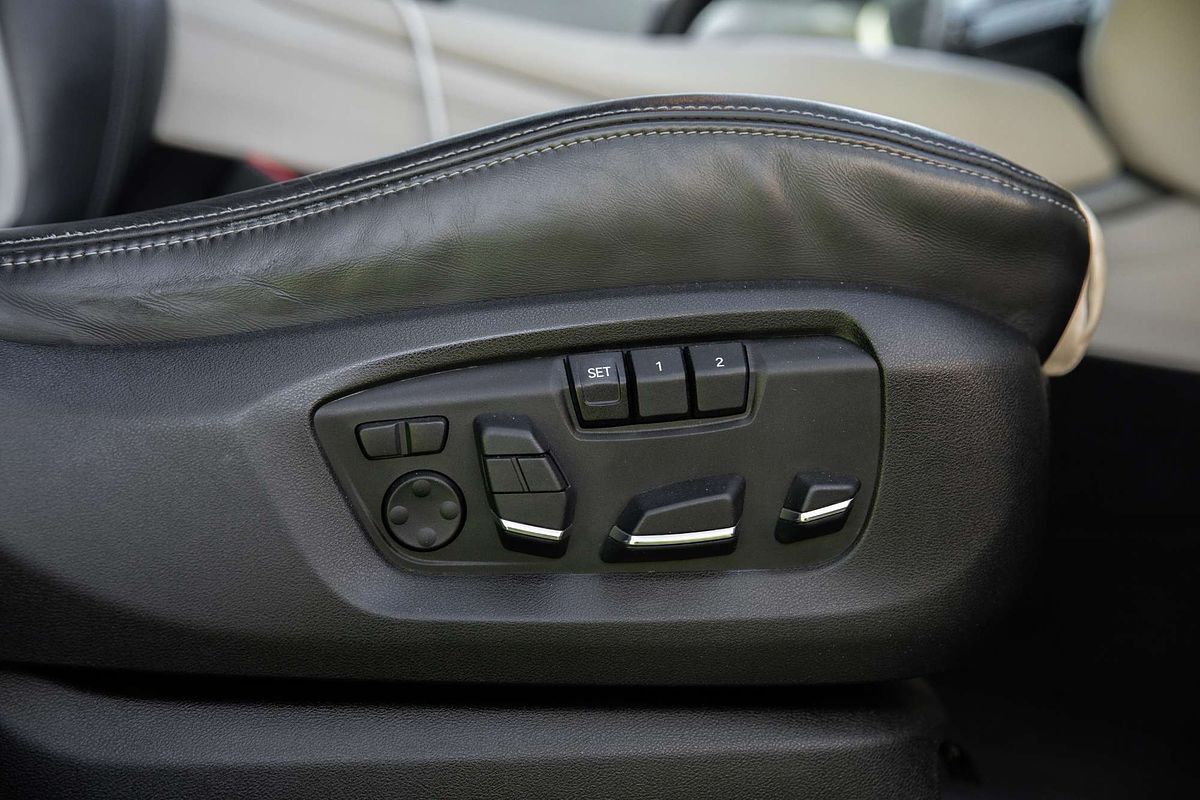 2015 BMW X6 xDrive30d F16