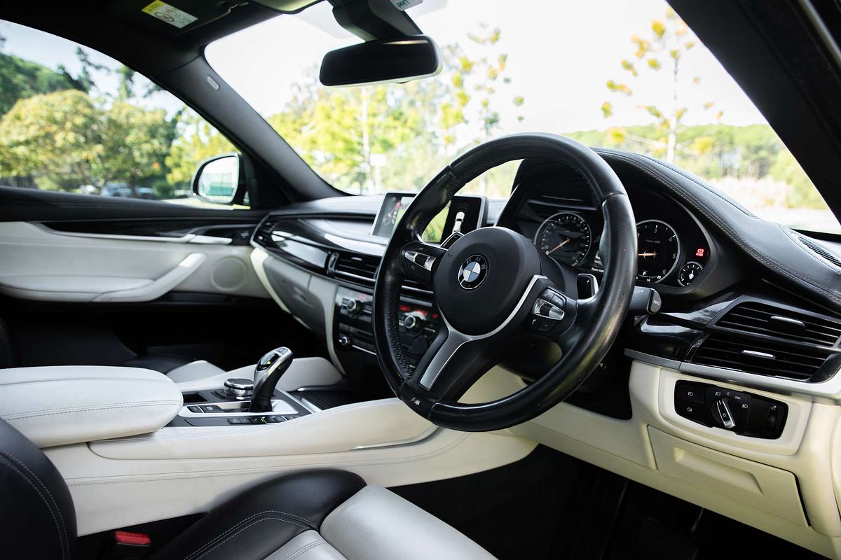 2015 BMW X6 xDrive30d F16