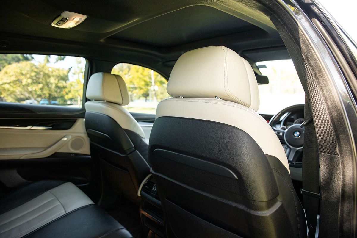 2015 BMW X6 xDrive30d F16