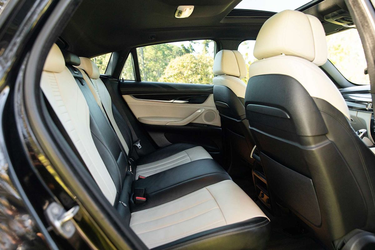 2015 BMW X6 xDrive30d F16