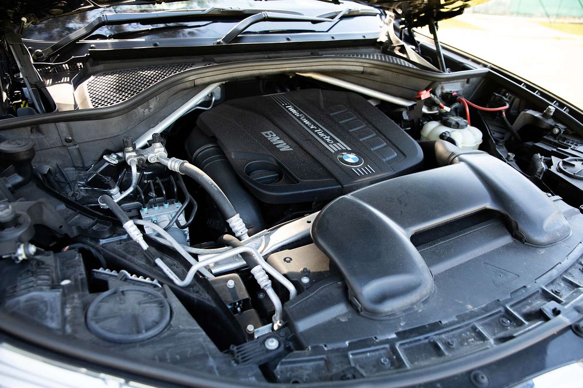 2015 BMW X6 xDrive30d F16
