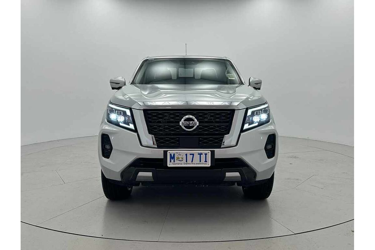 Nissan NAVARA 4X4 2.3 DSL AUTO DC ST-X CN