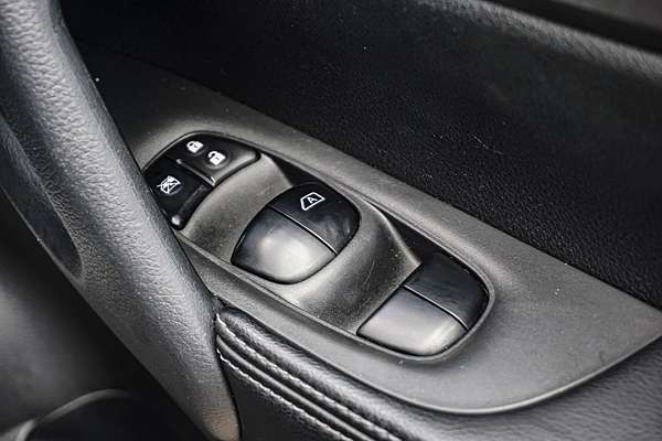 2014 Nissan X-TRAIL ST T32