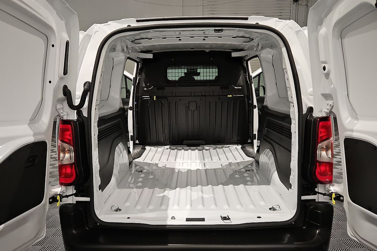 2025 Peugeot Partner Pro K9 LWB