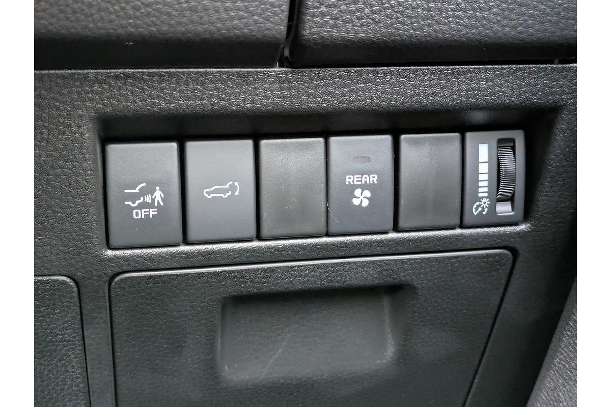 2025 Isuzu MU-X LS-T