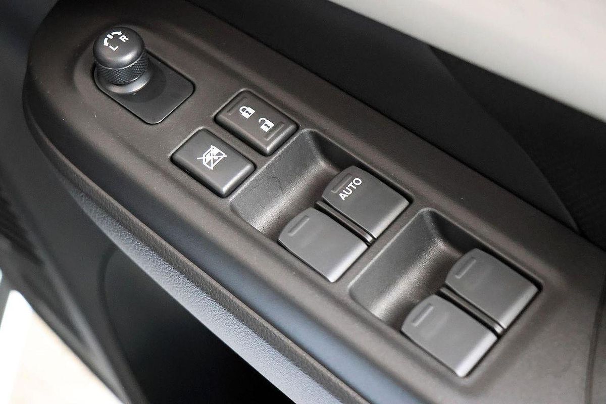 2024 Suzuki Swift Hybrid UZ