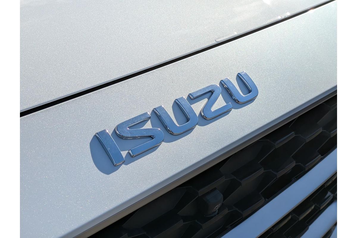 2025 Isuzu MU-X LS-T