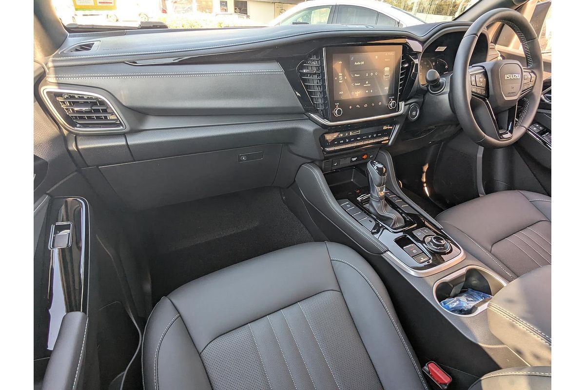 2025 Isuzu MU-X LS-T