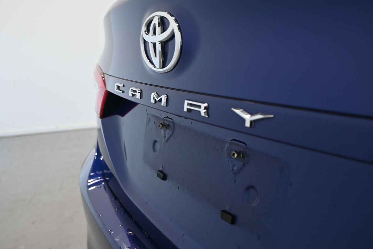 2018 Toyota Camry Ascent ASV70R