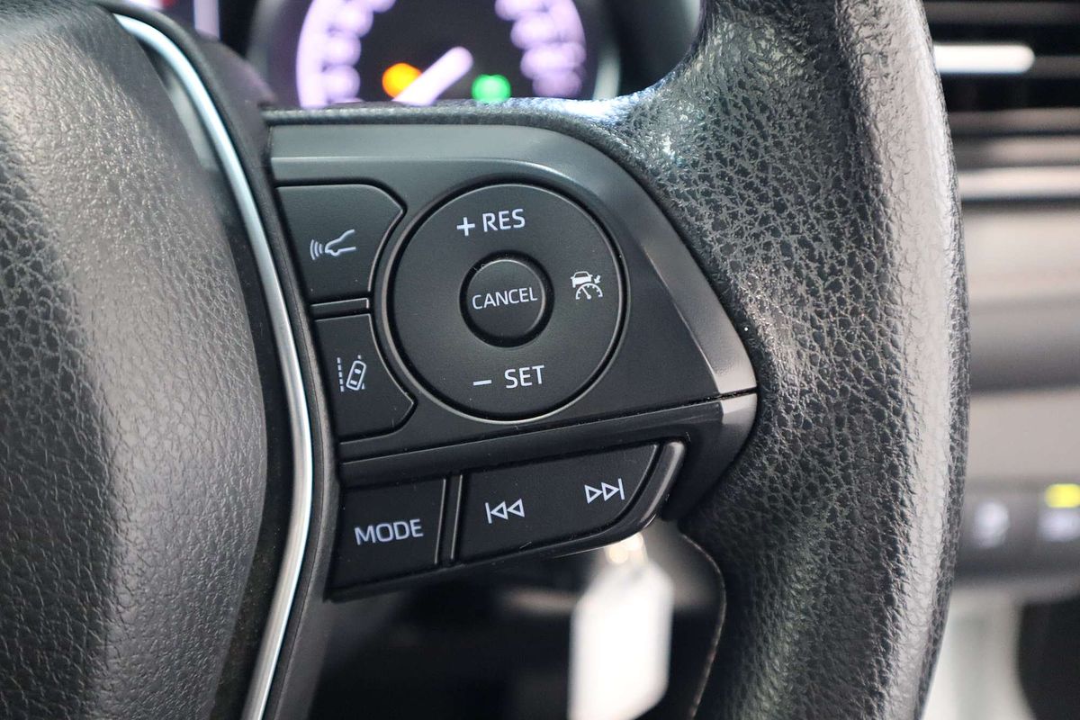 2018 Toyota Camry Ascent ASV70R