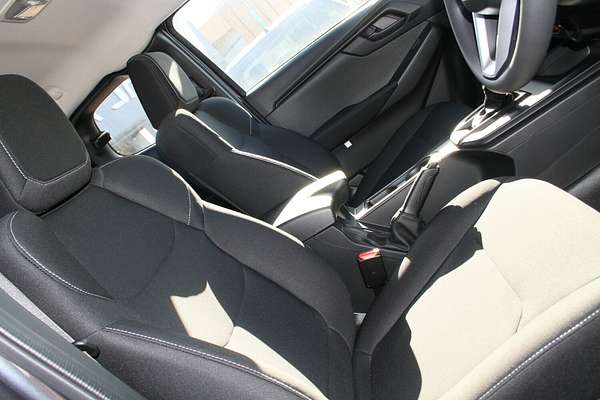 2025 Isuzu D-MAX SX 4X4