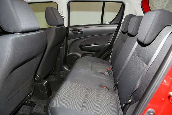 2013 Suzuki Swift GLX FZ