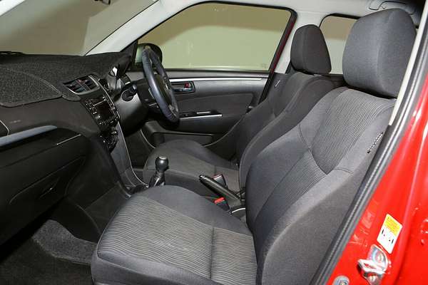 2013 Suzuki Swift GLX FZ