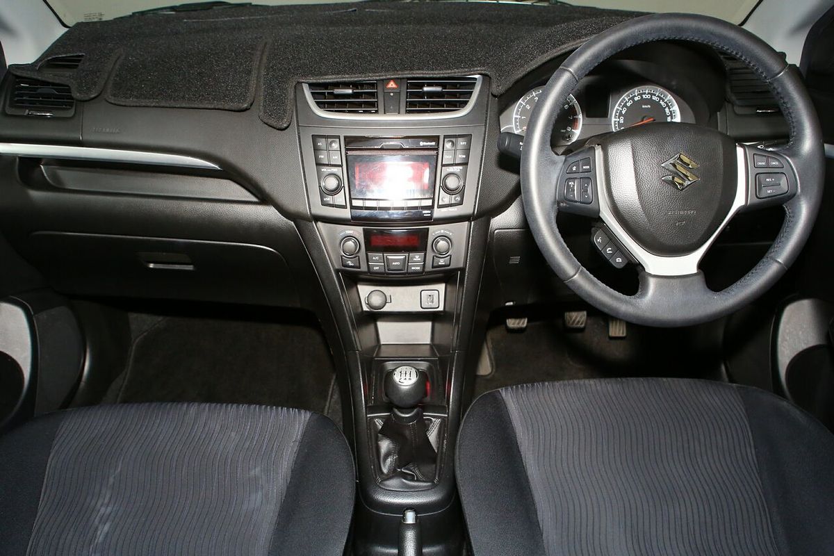 2013 Suzuki Swift GLX FZ