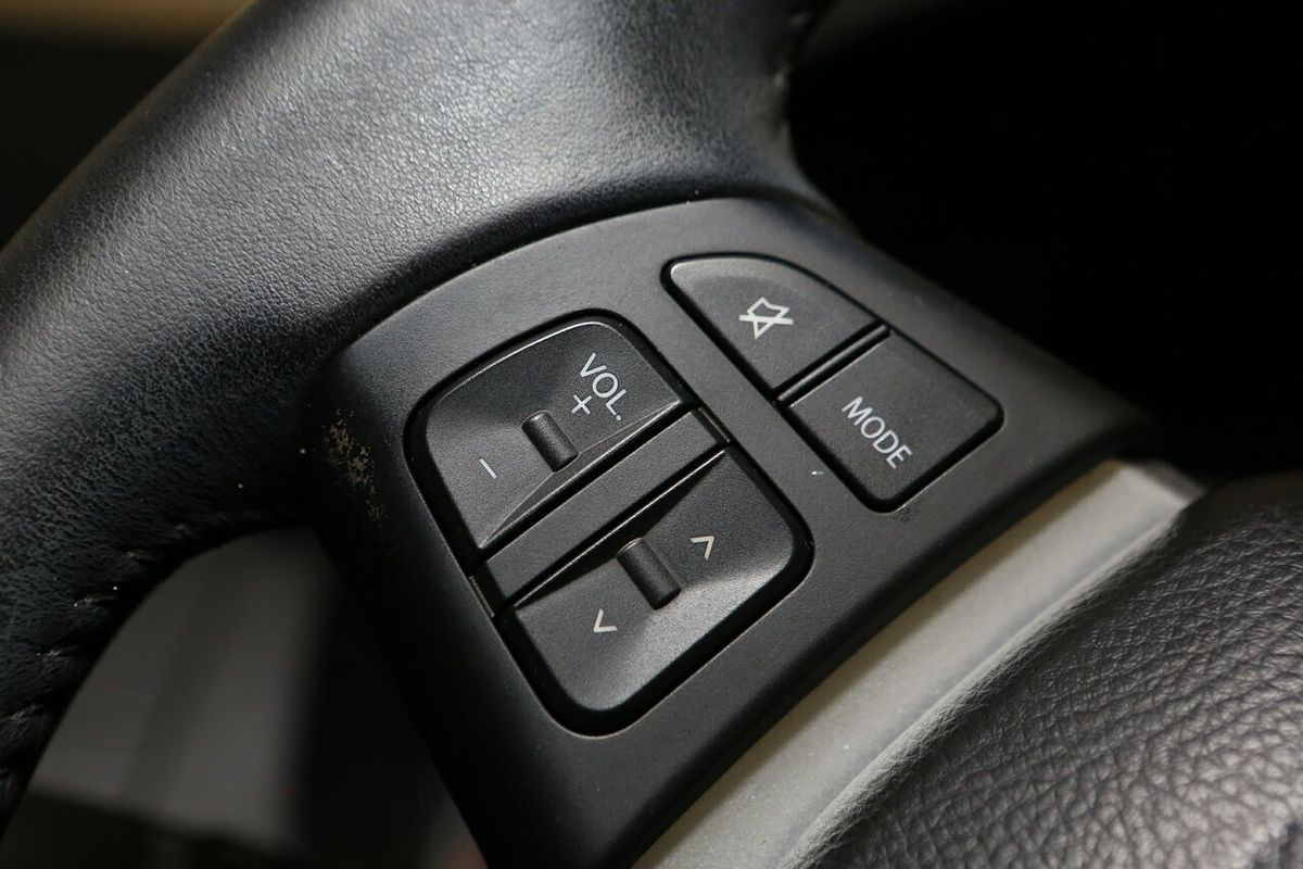 2013 Suzuki Swift GLX FZ