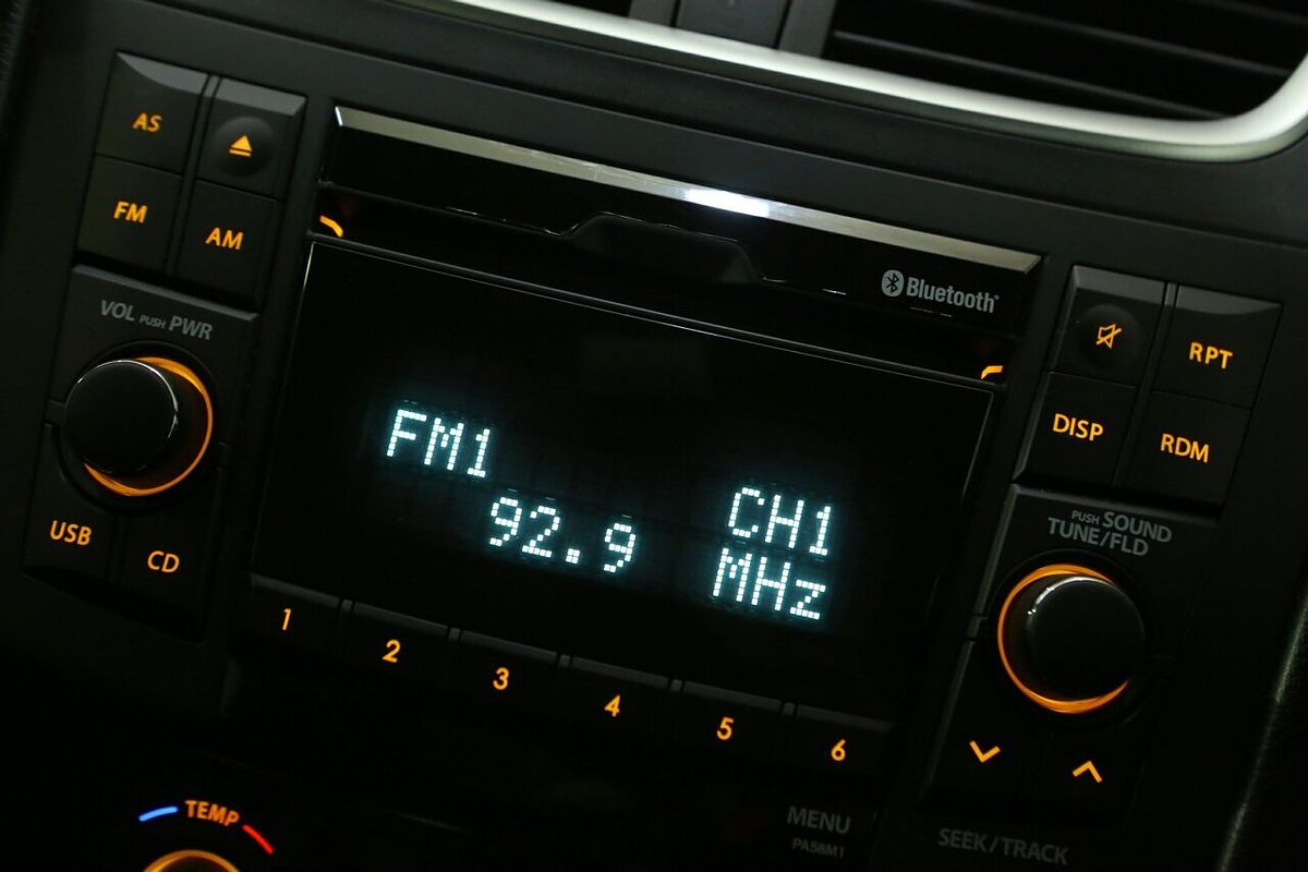2013 Suzuki Swift GLX FZ