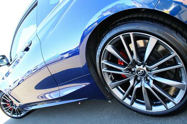 2017 INFINITI Q60 Red Sport V37
