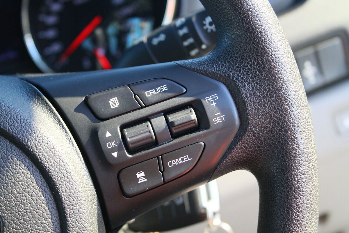 2020 Kia Carnival S YP