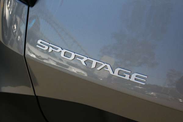 2024 Kia Sportage S NQ5