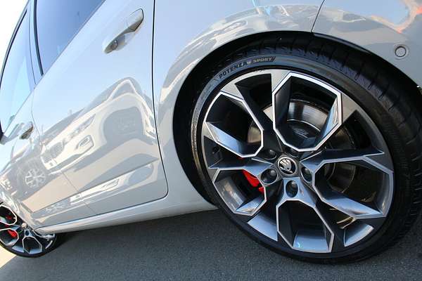 2019 SKODA Octavia RS 245 NE