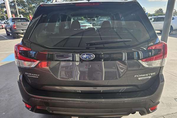 2023 Subaru Forester Hybrid L S5